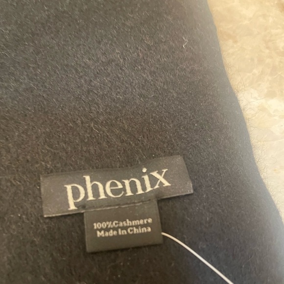 Phenix Luxurious Black Cashmere scarve unisex NWT - Picture 2 of 6
